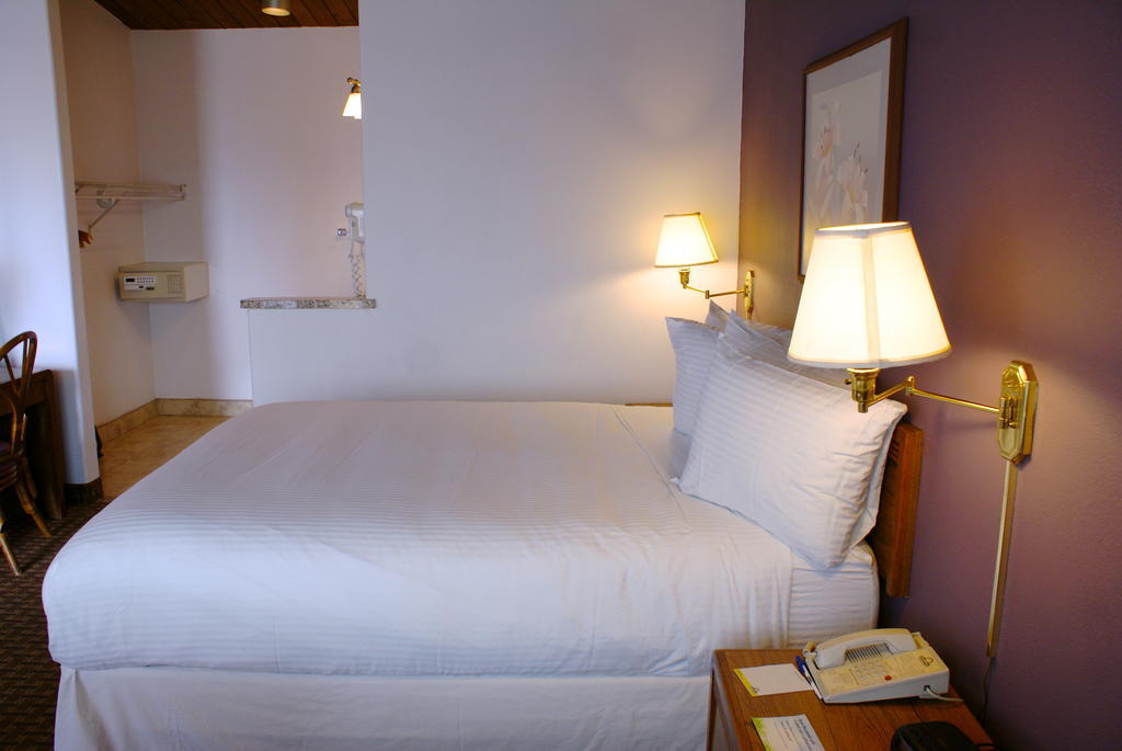 Days Inn Harbor View سان دييغو المظهر الخارجي الصورة