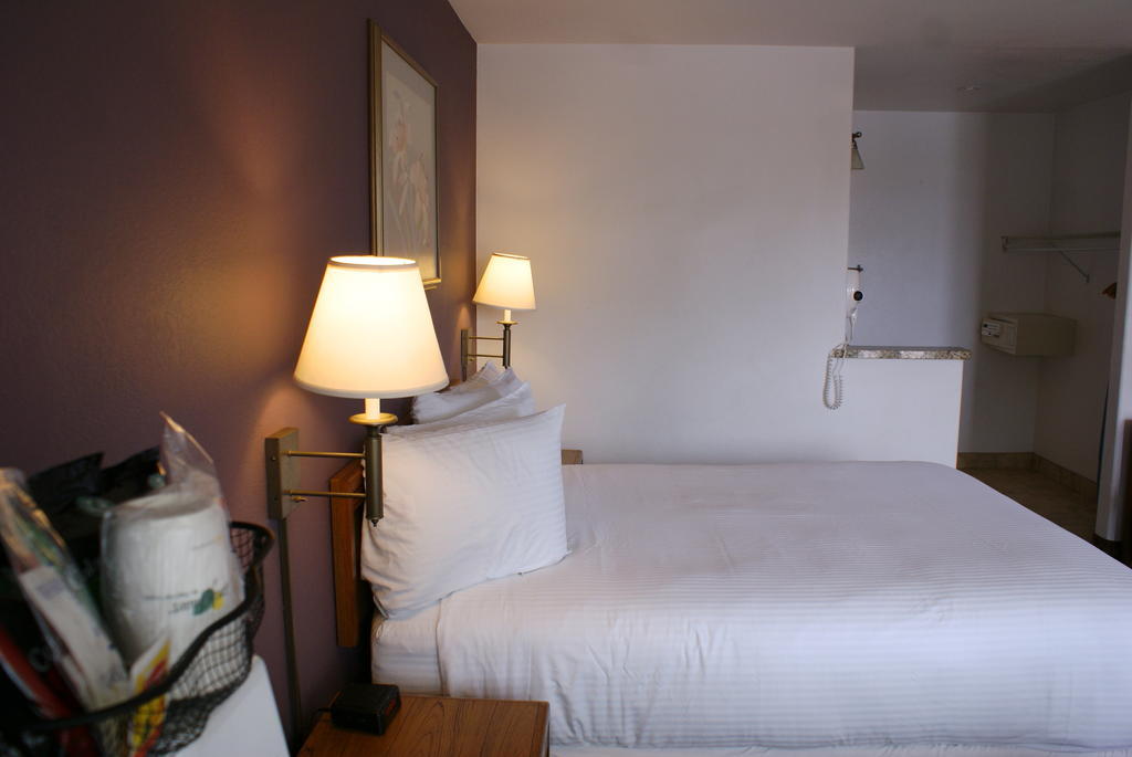 Days Inn Harbor View سان دييغو المظهر الخارجي الصورة